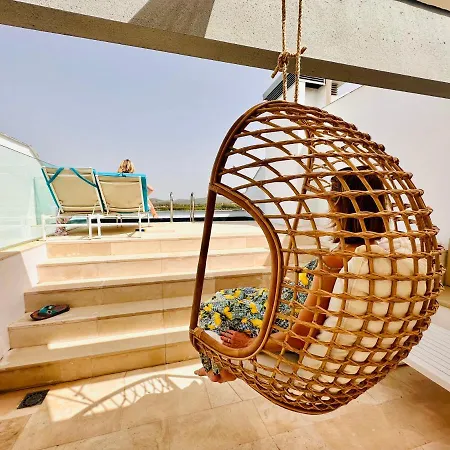 Casasotopolo, Sotogrande, Sleeps 8, Private Rooftop Pool, Easy Free Parking Villa San Enrique de Guadiaro