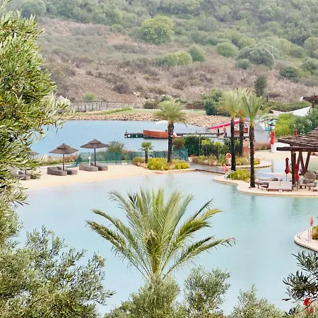 Casasotopolo, Sotogrande, Sleeps 8, Private Rooftop Pool, Easy Free Parking * San Enrique de Guadiaro